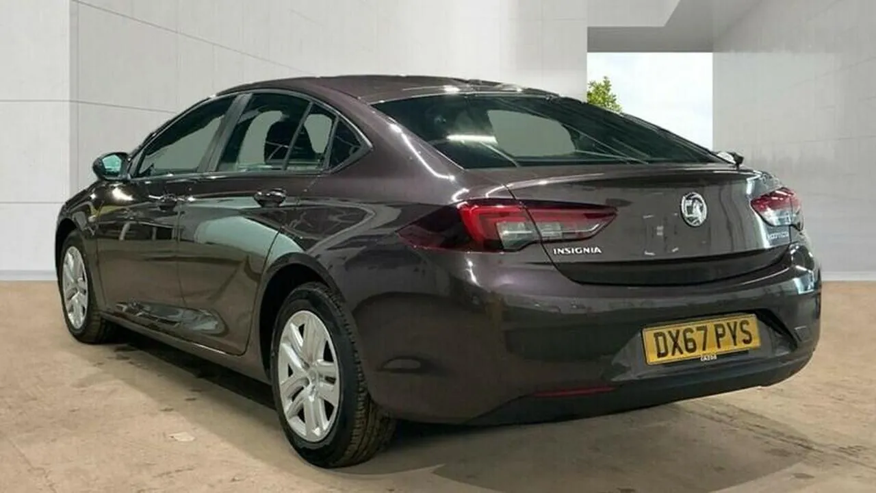 Vauxhall Insignia 2017 photo 3