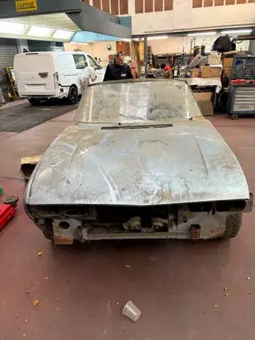Peugeot 504