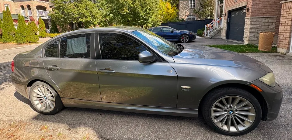 BMW 3Series 2010 photo 4