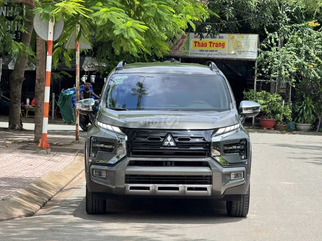 Mitsubishi Xpander Cross