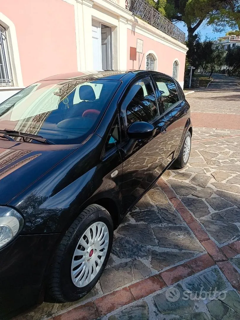 Fiat Punto Evo 2010 photo 2