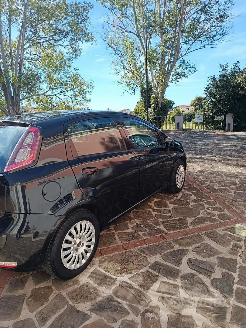 Fiat Punto Evo 2010 photo 3