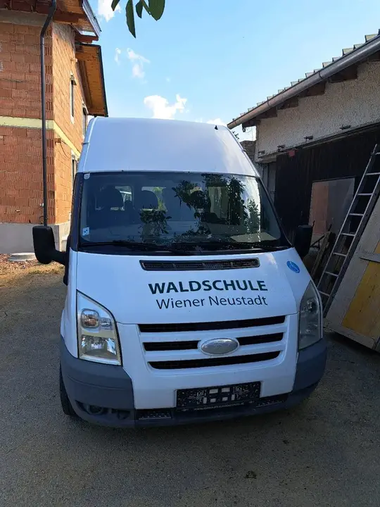 Ford Transit 2009 photo 2