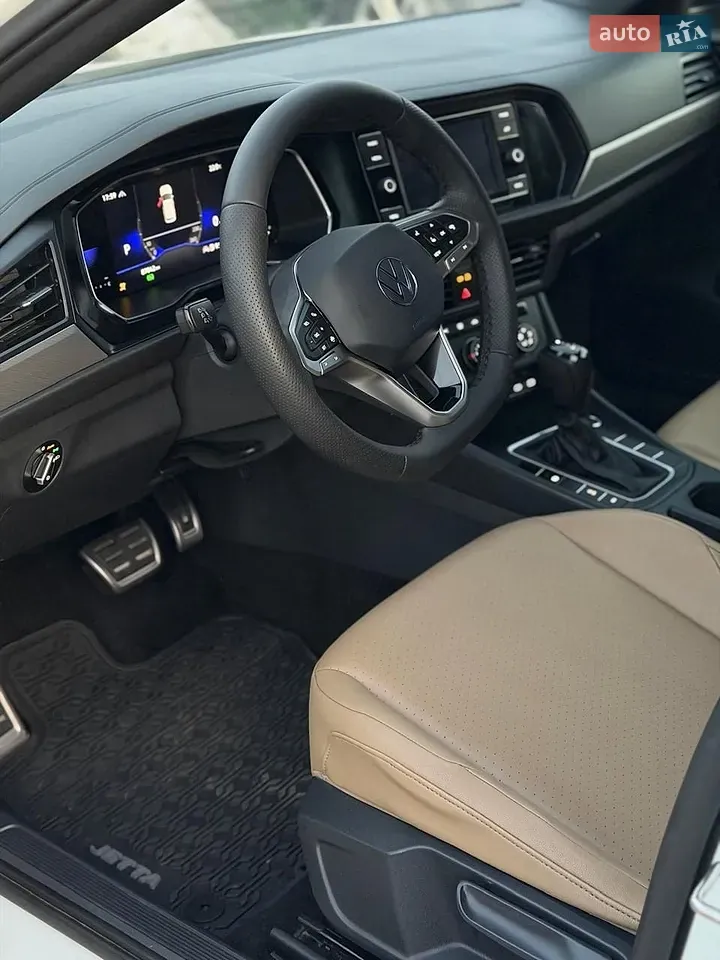 Volkswagen Jetta 2023 photo 2
