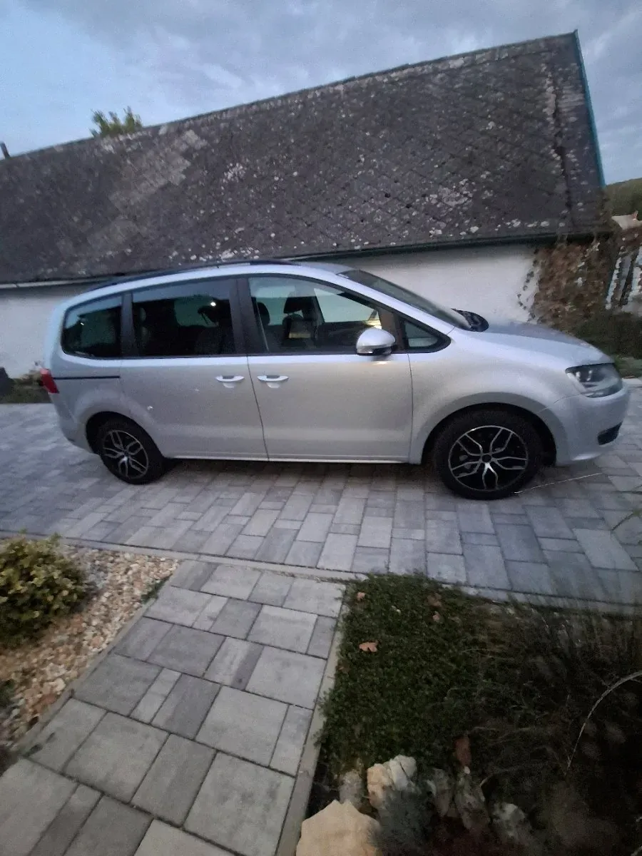 Volkswagen Sharan 2013 photo 3