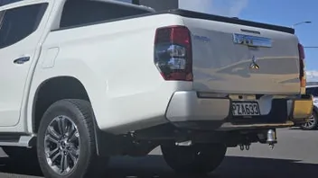 Mitsubishi Triton 2023 photo 5