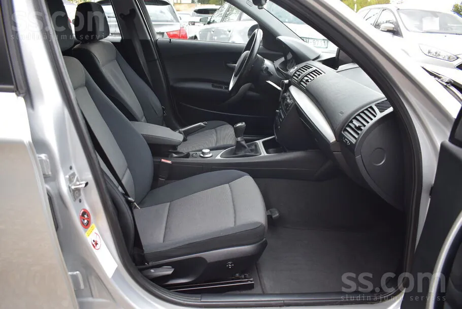 BMW 118D 2005 photo 5