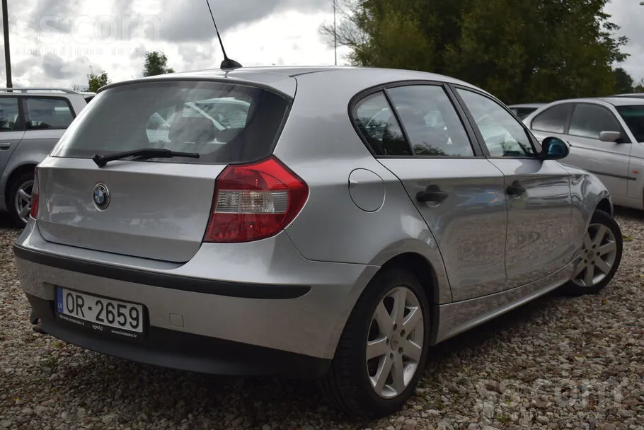 BMW 118D 2005 photo 2