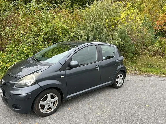 Toyota Aygo 2010 photo 3