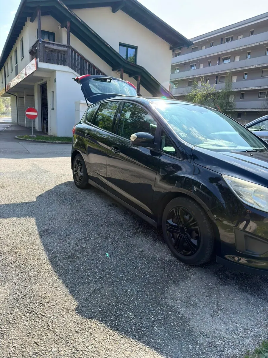 Ford C-Max 2011 photo 3