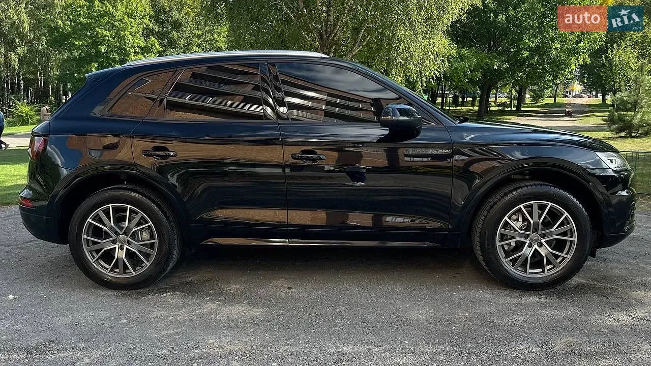Audi Q5 2018 photo 2