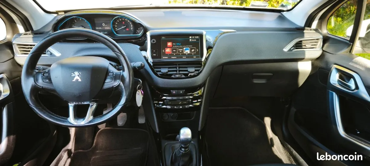 Peugeot 2008 2018 photo 3