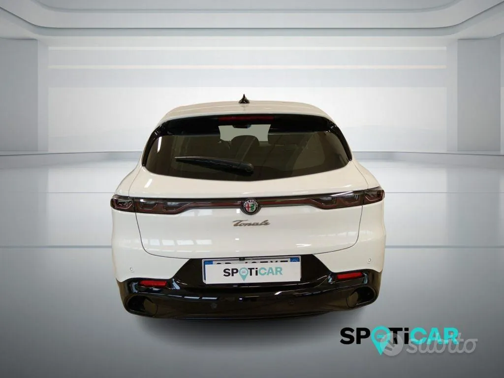 Alfa Romeo Tonale 2024 photo 5