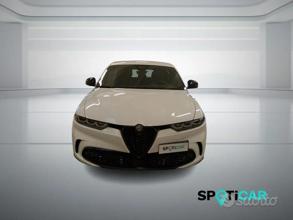 Alfa Romeo Tonale 2024 photo 2