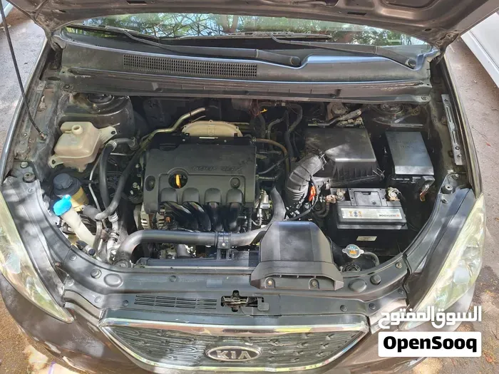 Kia Carens 2013 photo 4