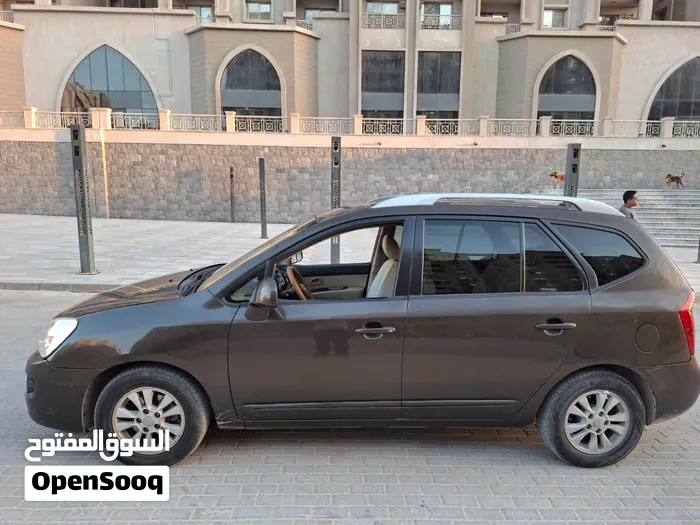 Kia Carens 2013 photo 3