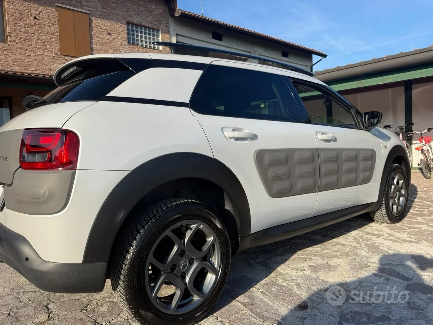 Citroen C4 Cactus 2015 photo 3