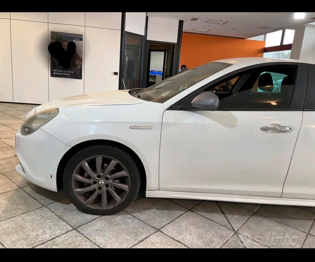 Alfa Romeo Giulietta 2014 photo 5