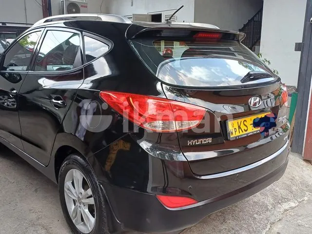 Hyundai Tucson 2011 photo 2