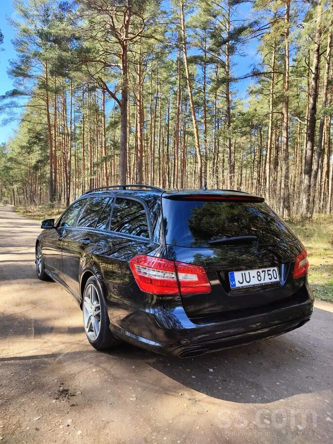 Mercedes-Benz Amg E300 2010 photo 4