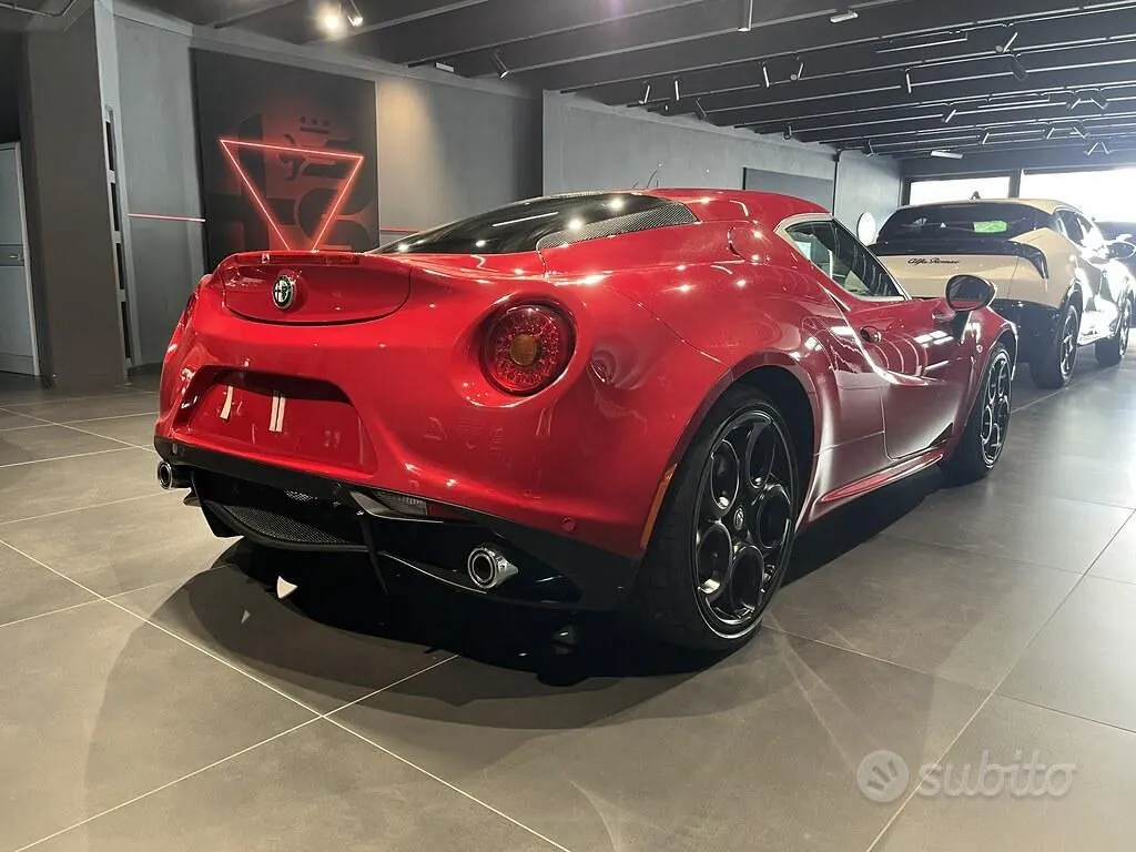 Alfa Romeo 4C 2016 photo 4