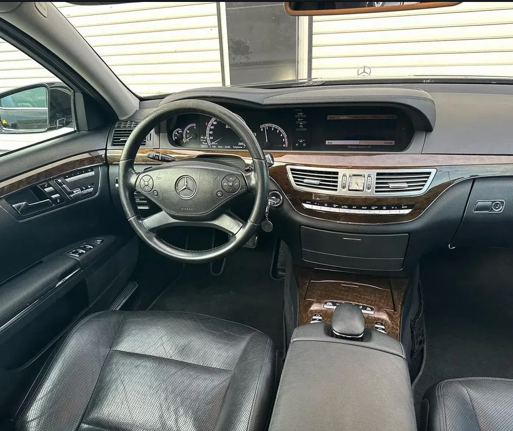Mercedes-Benz S-Class 2012 photo 3