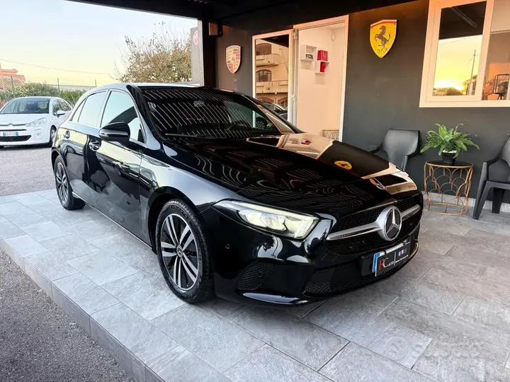 Mercedes-Benz A 180