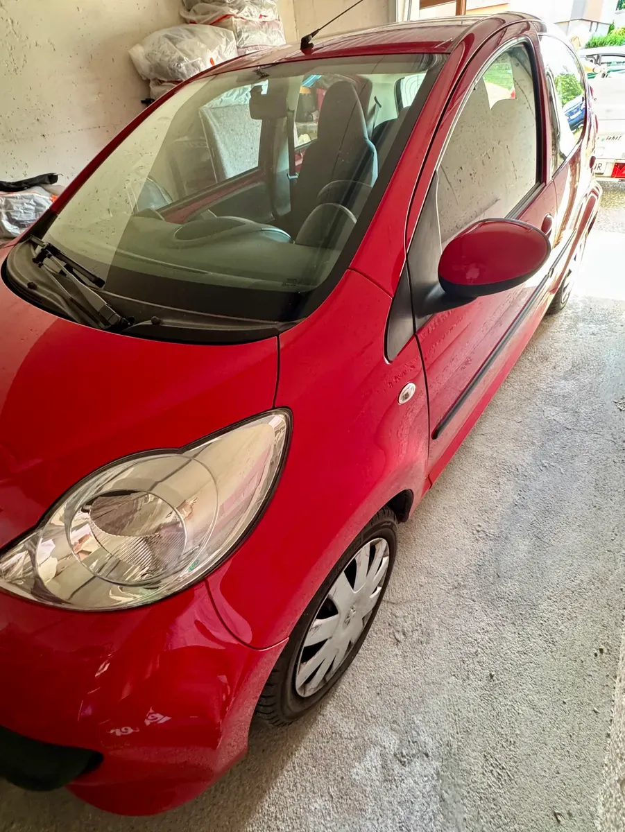 Peugeot 107 2008 photo 3