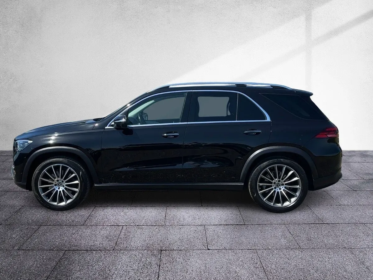 Mercedes-Benz Gle-Class 2024 photo 3