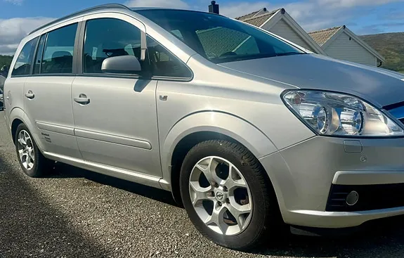 Opel Zafira 2006 photo 3