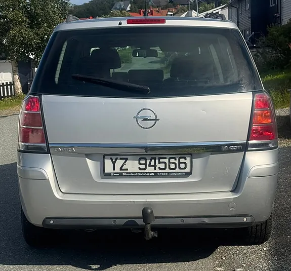 Opel Zafira 2006 photo 2