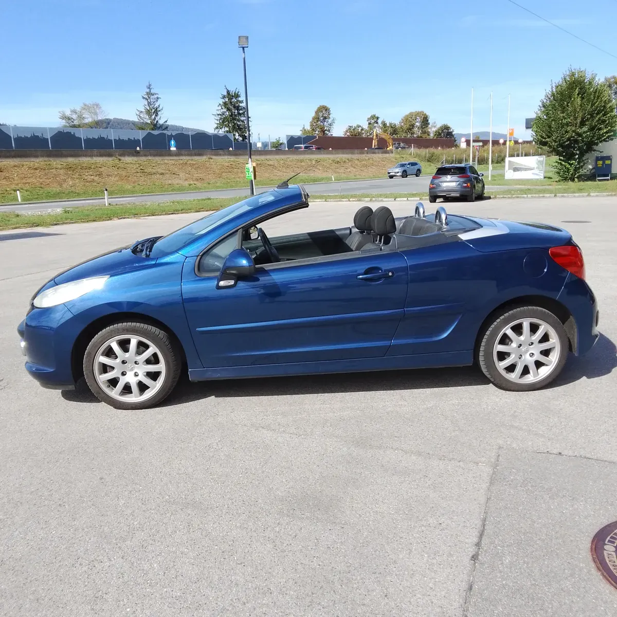 Peugeot 207 2008 photo 3