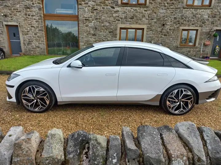 Hyundai Ioniq 6 2024 photo 4