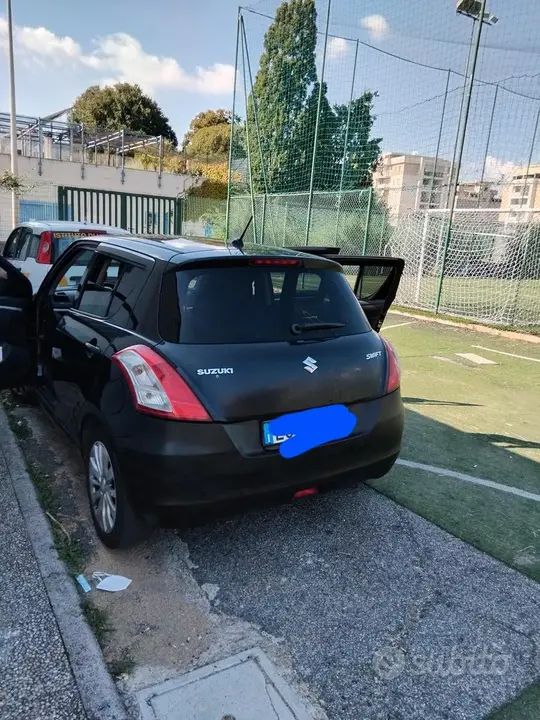 Suzuki Swift 2011 photo 4