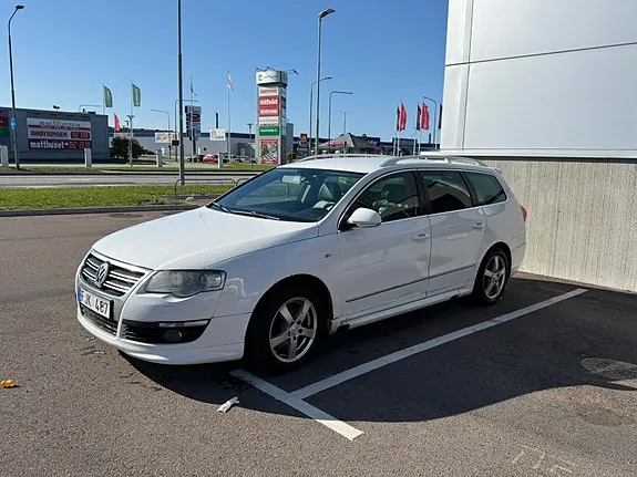 Volkswagen Passat 2010 photo 2