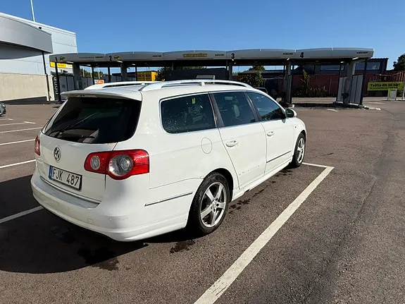 Volkswagen Passat 2010 photo 5