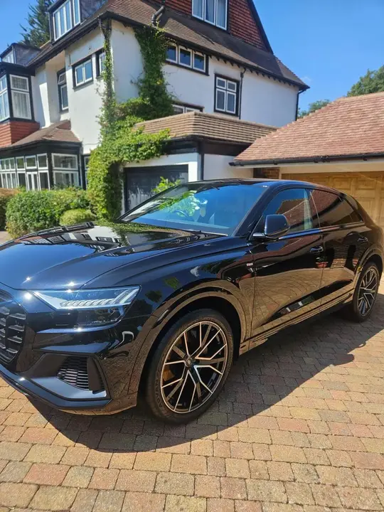 Audi Q8 2021 photo 4