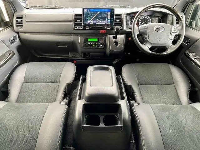 Toyota Hiace Gl 2022 photo 3