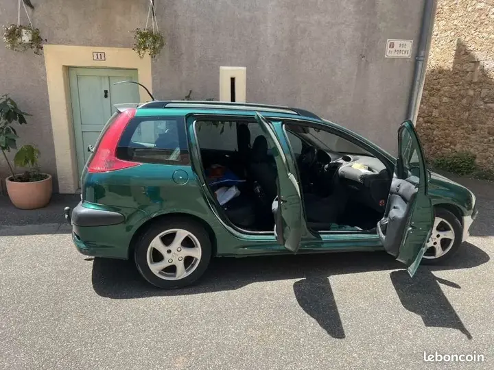 Peugeot 206 2002 photo 2