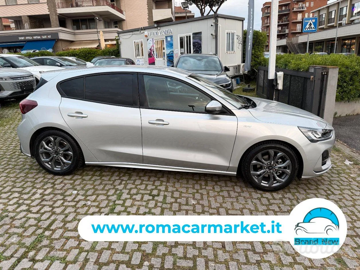 Ford Focus 2025 photo 3