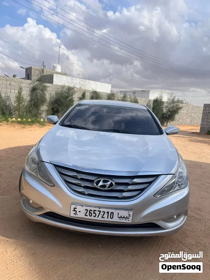 Hyundai Sonata 2012 photo 2