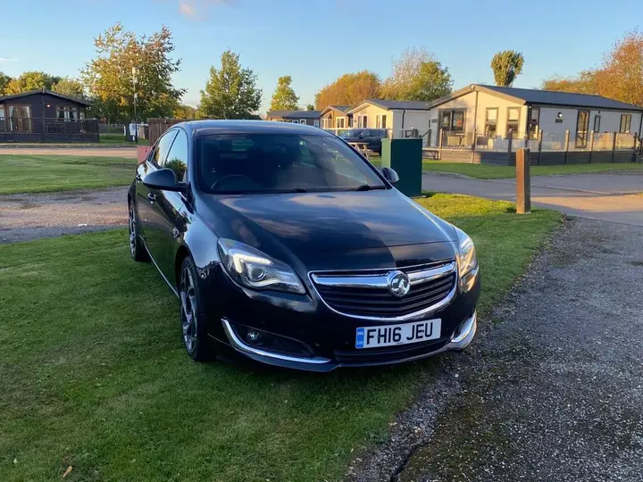 Vauxhall Insignia 2016 photo 3