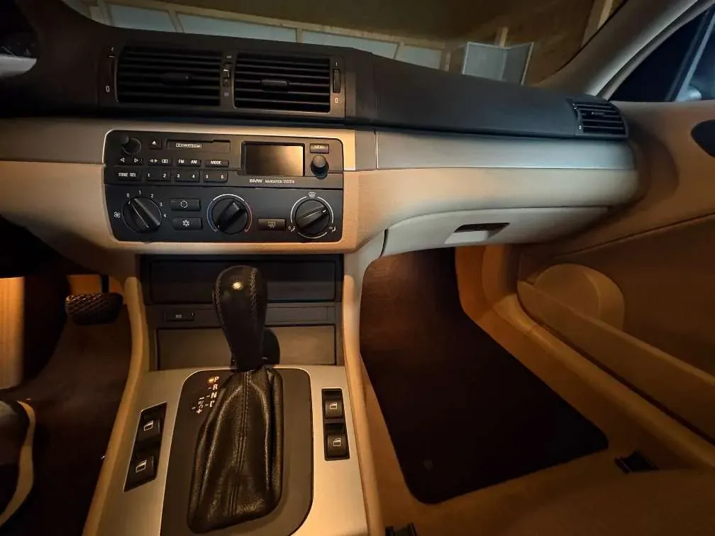 BMW 3 Series 2004 photo 3