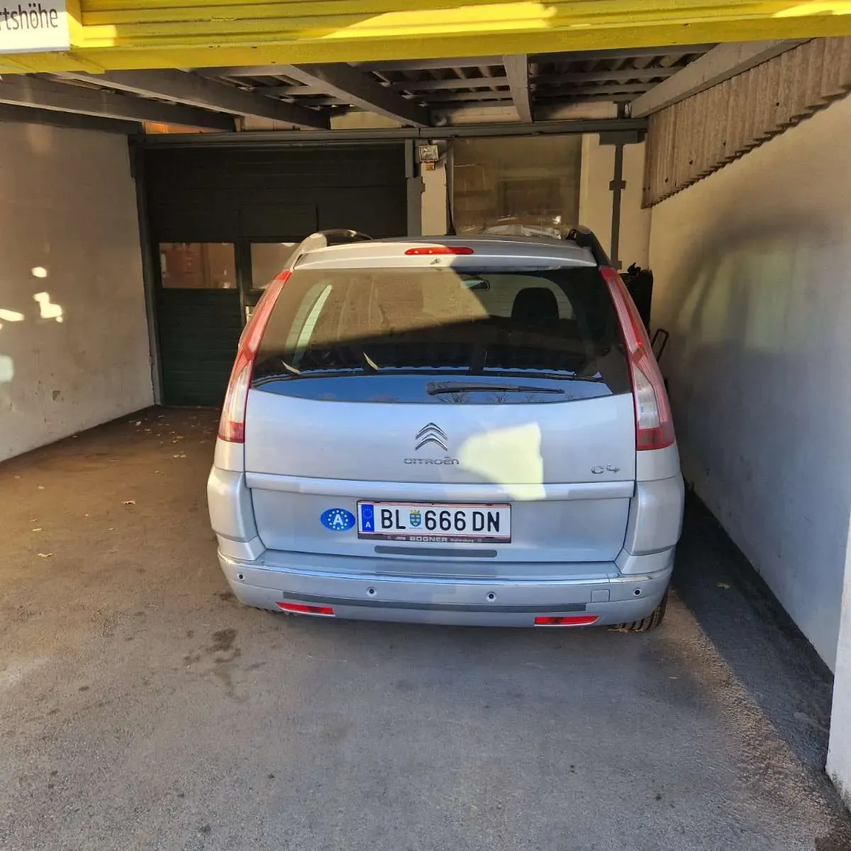 Citroen C4 Picasso 2012 photo 2