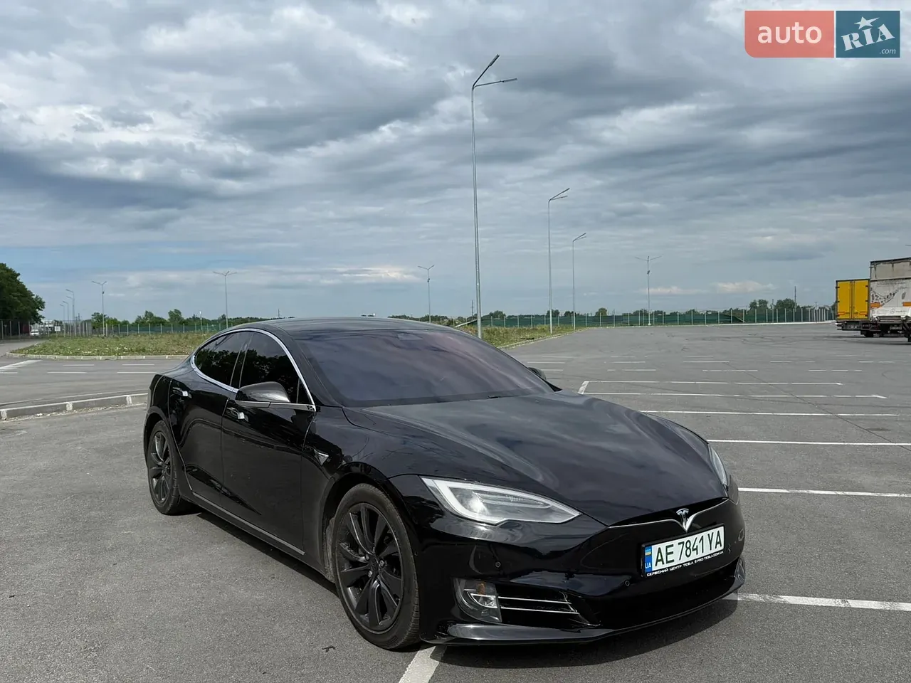 Tesla Model S 2017 photo 2