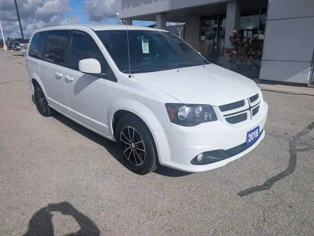Dodge Grand Caravan 2018 photo 3