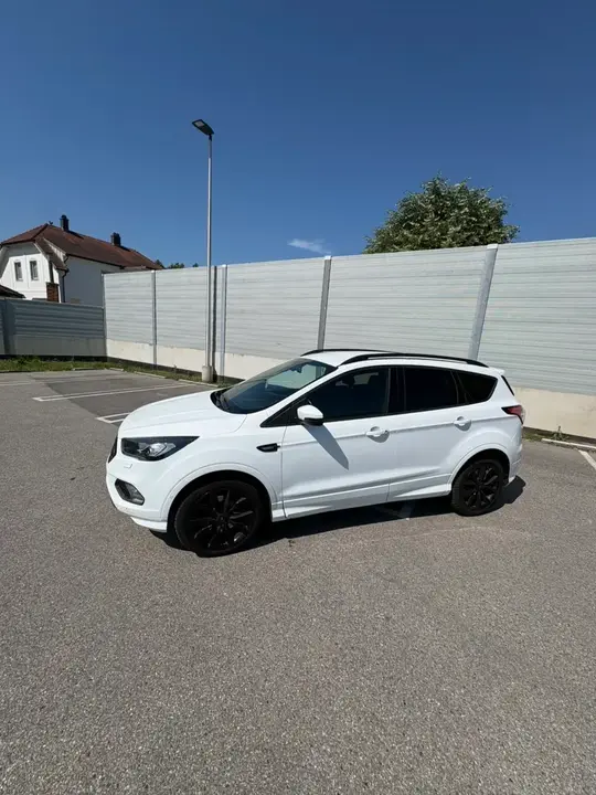 Ford Kuga 2018 photo 2