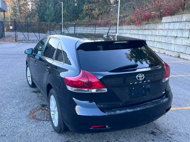Toyota Venza 2013 photo 3