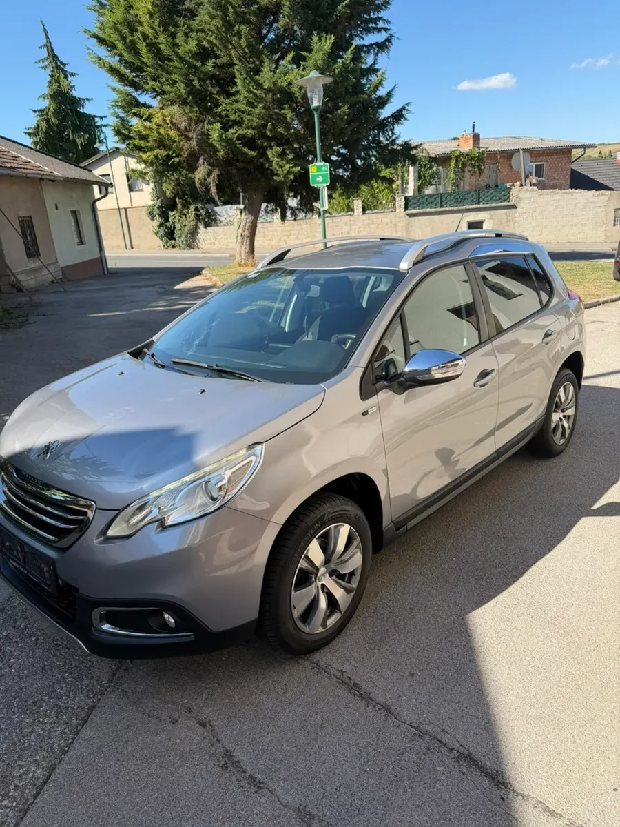 Peugeot 2008 2016 photo 2