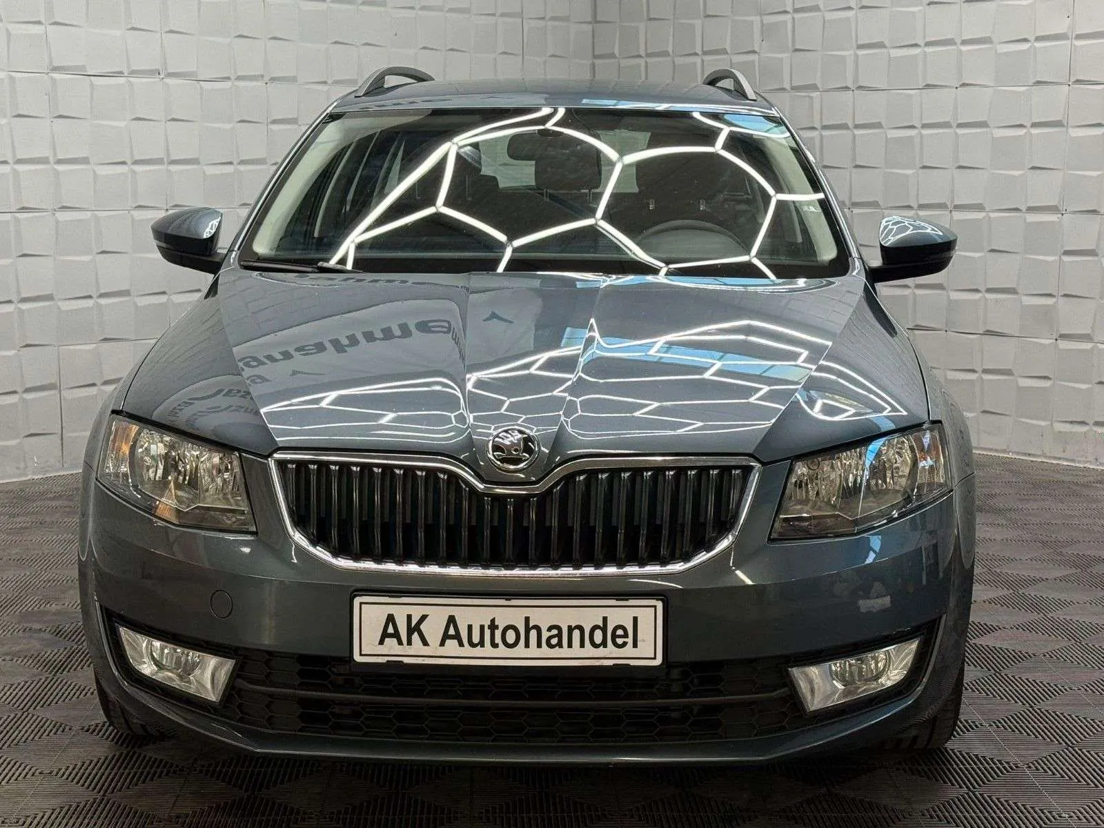 Skoda Octavia 2015 photo 2